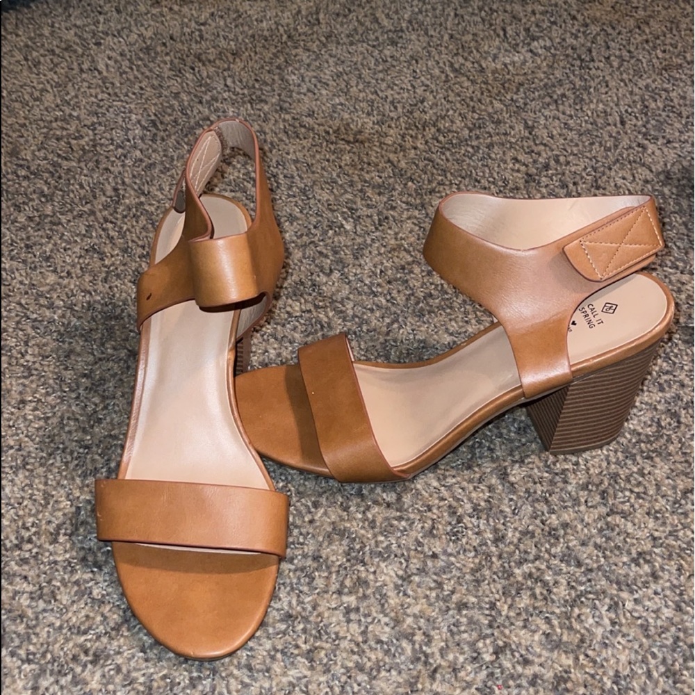 tan heels